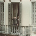 35. Ο δήμαρχος Θεόδωρος Άννινος υποδέχεται τον Ανδρέα Παπανδρέου στο Δημαρχείο το Νοέμβριο του 1981