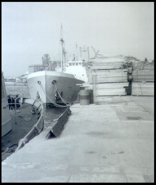 23. Το λιμάνι. Κατά την περίοδο της ανακατασκευής, 1972.jpg