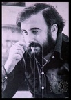 38. Φωτογραφία τού Θάνου Μικρούτσικου στο τέλος τής δεκαετίας '70, όταν έκανε το δίσκο "Ο Σταυρός του Νότου"