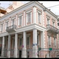 17. Το νεοκλασικό τού σταφιδέμπορου Μανωλόπουλου στην Κορίνθου & Αράτου. Στο κτίριο αυτό στεγάστηκε το ιδιωτικό "Αρέθειο Σχολείο". Λειτουργούσε από τα τέλη τού 19ου αι