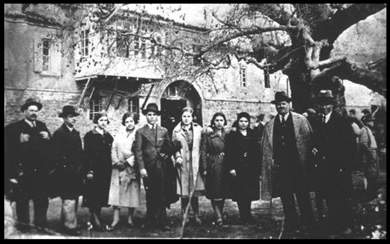 12. Επίσκεψη στην Αγία Λαύρα, 1930(περίπου).jpg