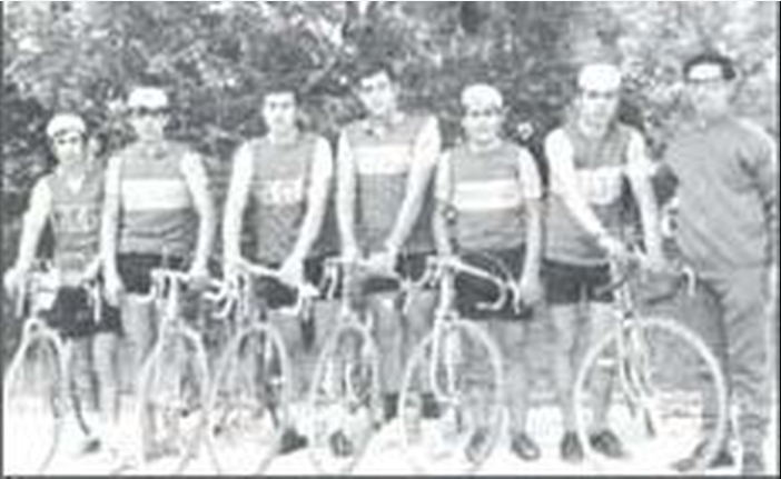 12. Αθλητές τού Ποδηλατικού Ομίλου Πατρών.jpg