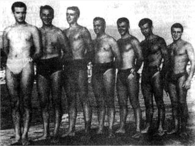 7. Η ομάδα τού Ναυτικού Ομίλου Πατρών. Πρωταθλητές Ελλάδας το 1935.jpg