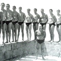 20. Η ομάδα Νέων τού ΝΟΠ με προπονητή τον Vigo Cietkovic (κάτω). Πρωταθλητές Ελλάδας το 1961