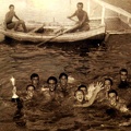 21. Η ομάδα νέων τού ΝΟΠ γιορτάζει την κατάκτηση του πρωταθλήματος, 1961