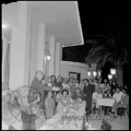 14. Γεύμα στην οικία τού Γεωργίου Παπανδρέου,1962 (φωτό Βασίλης & Αλέξανδρος Τσακιράκης)