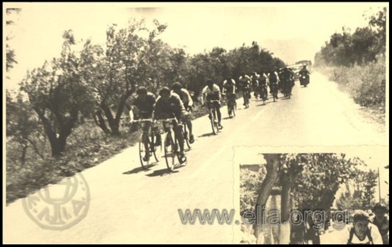 2. Ποδηλατικοί αγώνες Αθηνών - Πατρών, 1954 (φωτό Νικόλαος Μπούρης).JPG
