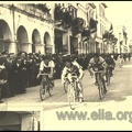 8. Ποδηλατικοί αγώνες Αθηνών - Πατρών, 1954 (φωτό Νικόλαος Μπούρης)