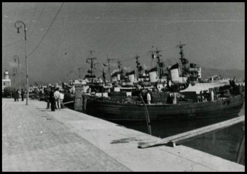 7. Ιταλικά πολεμικά πλοία, 1941(περίπου).jpg