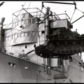 16. Τεθωρακισμένο όχημα φορτώνεται στο γερμανικό φορτηγό πλοίο KYBFELS, στο λιμάνι της Πάτρας. Το πλοίο αυτό (καθώς και ένα 2ο φορτηγό) έπεσε σε νάρκη μεταξύ Κεφαλονιάς & Ιθάκης, 1941