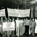 11. Από την πρώτη διαδήλωση (οδός  Κορίνθου) που έγινε μετά την πτώση τής χούντας, 11-9-1974, ακριβώς ένα χρόνο από το πραξικόπημα στη Χιλή, για  συμπαράσταση στην Κύπρο & τη Χιλή (φωτό Π. Χολιαστός)