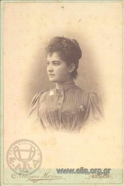25. Πορτραίτο νεαρής γυναίκας, 1895(περίπου) (φωτό Νικόλαος Μπίρκος, Ο Παρθενών).JPG