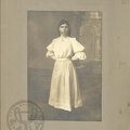 28. Πορτραίτο νεαρής γυναίκας, 1900(περίπου)