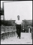 43. Σινέ Ρίον. Ο Νίκος Καζάκος, ένας από τους διαχειριστές τού θερινού κινηματογράφου, 1959