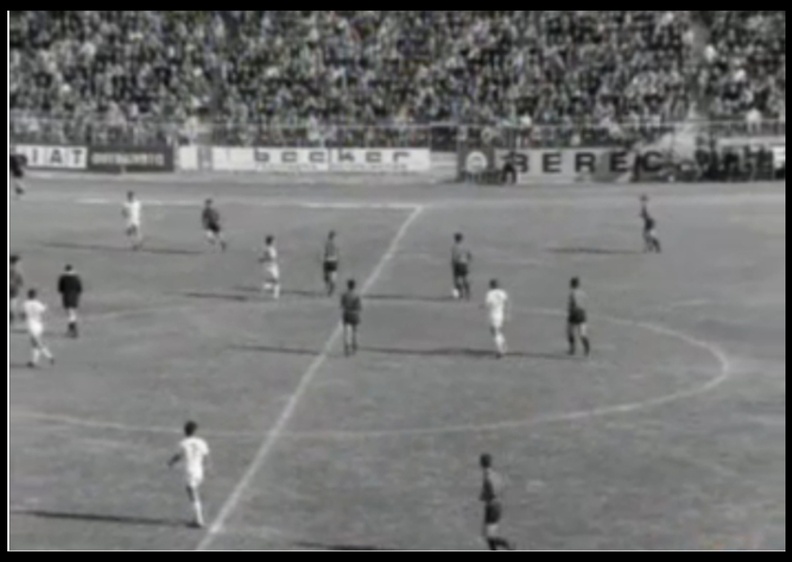 1970-1971 α. Γήπεδο Νέας Σμύρνης. Καλλιθέα-Παναχαϊκή (0-1). Πρωτάθλημα Β΄ εθνικής κατηγορίας.jpg