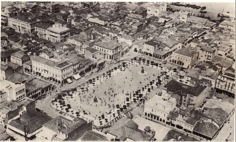 45. Η πλατεία Γεωργίου από ψηλά. Πριν από το δεύτερο παγκόσμιο πόλεμο.jpg