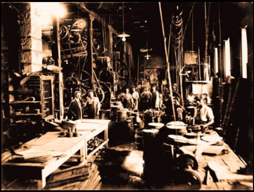 14. Το εσωτερικό τού εργοστασίου των Αδελφών Π. Πραπόπουλοι. Κορίνθου & Φιλοποίμενος (1920)
