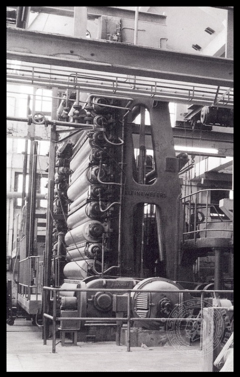 57. Συγκρότημα μηχανών στη "Χαρτοποιεία Ε.Γ.Λ.", δεκαετία 1980