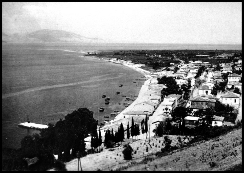 22. Μερική άποψη της πόλης και του λιμανιού, 1950.jpg