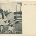 6. Πατέρας και γιός φουστανελλοφόροι στο λιμάνι, 1897
